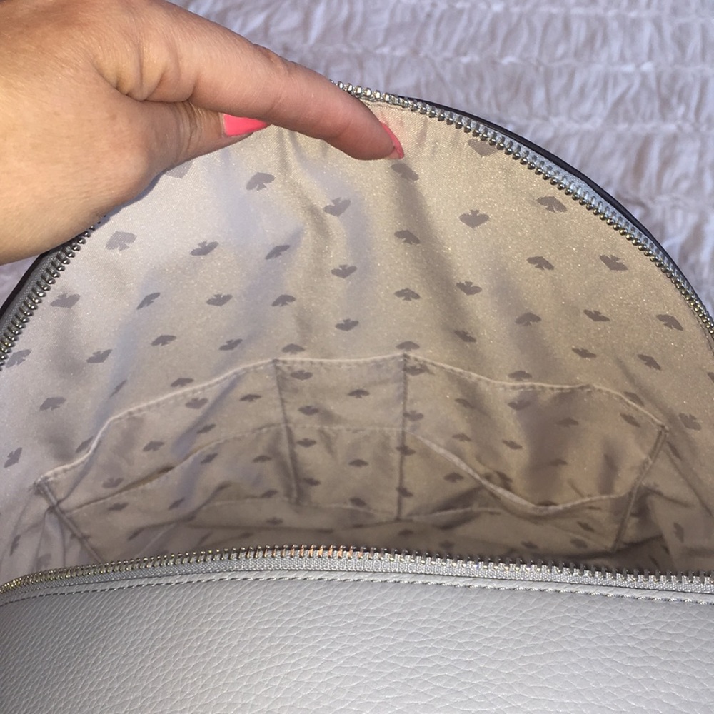 NEW Kate Spade ♠️ Large backpack 🎒 - Picture 4 of 8